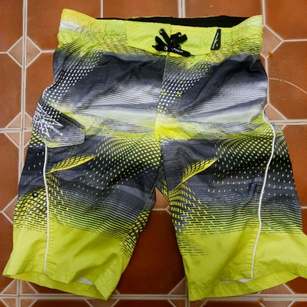 Boys 14 16 swim shorts new!!